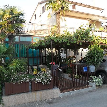 Marija Rooms & Apartments 乌马格 外观 照片